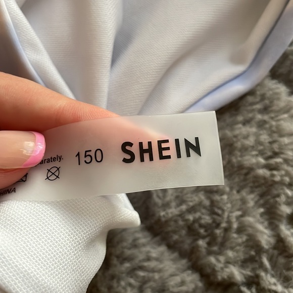 SHEIN Swim Suit Girls - Picture 4 of 5